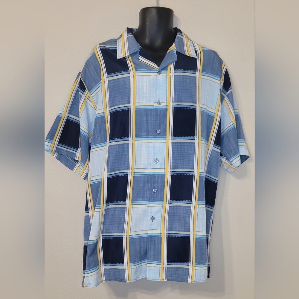 Grandeur Men's Blue Plaid Shirt